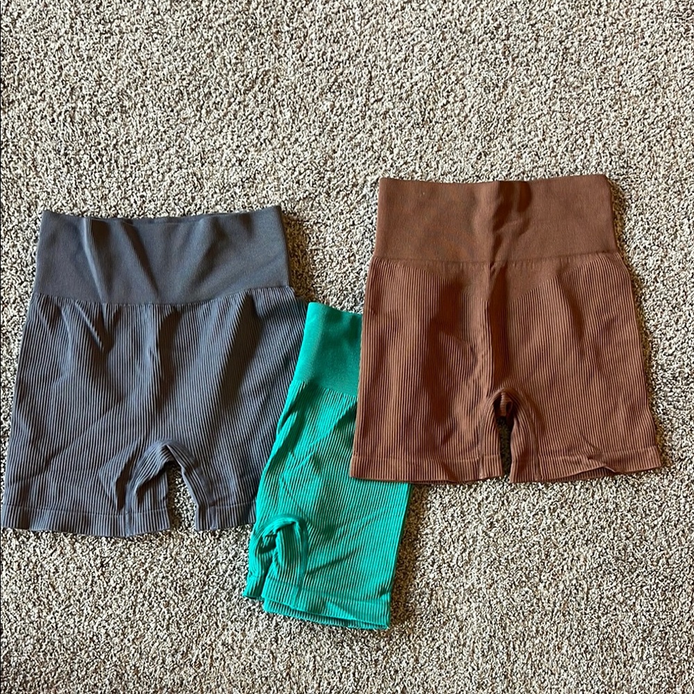 Amazon Essentials Women's Bike Shorts - Gray, Teal, Brown